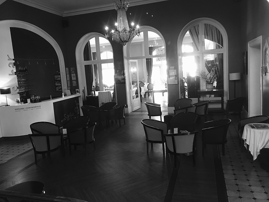Bar area (2017 photo) Hôtel-Club Cosmos Contrexéville